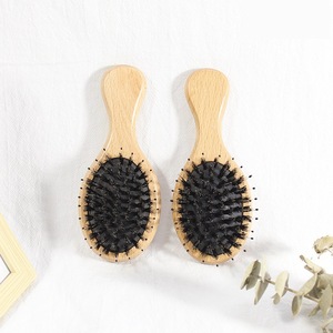 Petite <span class=keywords><strong>brosse</strong></span> à cheveux <span class=keywords><strong>en</strong></span> poils <span class=keywords><strong>de</strong></span> <span class=keywords><strong>sanglier</strong></span> compacte et portable avec logo personnalisé peigne à cheveux <span class=keywords><strong>de</strong></span> voyage <span class=keywords><strong>en</strong></span> bois pour filles enfants femmes <span class=keywords><strong>meilleur</strong></span> cadeau - Product Image 2