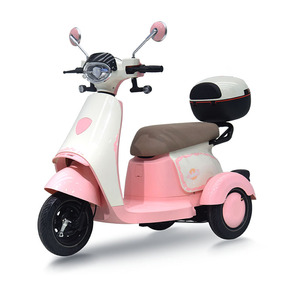 รถสามล้อพับได้สำหรับผู้โดยสาร - Product Image 1