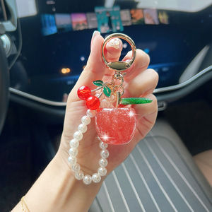 พวงกุญแจแอปเปิ้ลเชอร์รี่แบบใหม่ขายส่ง พร้อมสายไข่มุก จี้ผลไม้ ของตกแต่งกระเป๋า น่ารัก เครื่องประดับพวงกุญแจ - Product Image 5