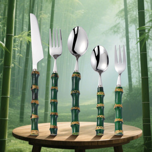 Set di posate in bambù e acciaio inossidabile 304, verde bambù, di alta estetica, stile occidentale di lusso leggero, con coltello, forchetta, cucchiaio e forchettina da dessert, con manico in legno - Product Image 5
