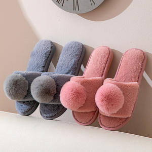 Mignonnes pantoufles en peluche chaudes d'hiver pour femmes, à bout ouvert, pour l'intérieur et l'extérieur - Product Image 1