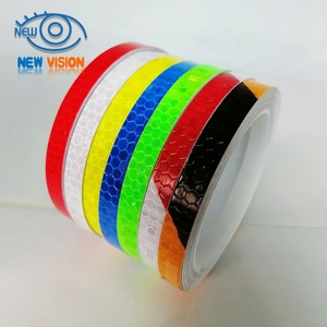 Ruban adhésif réfléchissant coloré en PVC de 1 cm * 8 m pour <span class=keywords><strong>roue</strong></span> de vélo/<span class=keywords><strong>moto</strong></span> - Product Image 1