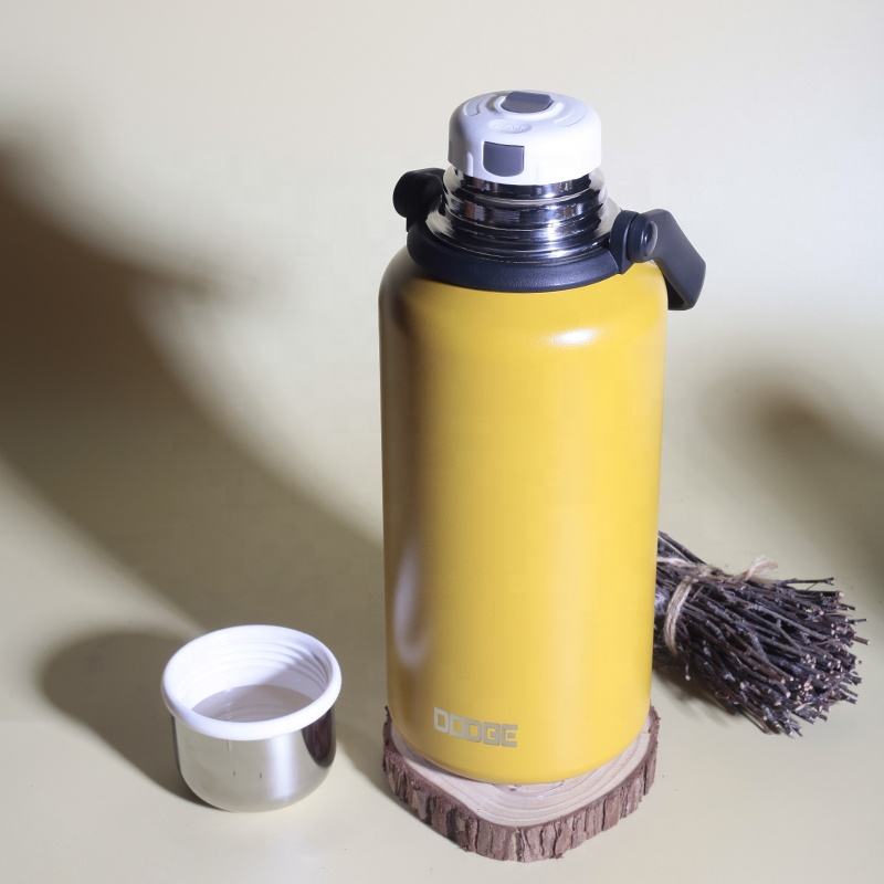 Cille 900ml Travel Water Bottle Vacuum Insulated Portable