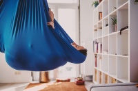 Tissu de soie aérienne en nylon à faible élasticité de qualité supérieure hamacs de yoga tissu de balançoire de yoga avec certificat CE