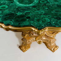 Tables d'appoint rondes en marbre vert naturel Table d'appoint de style rococo bien conçue pour le salon Tables d'appoint en bois