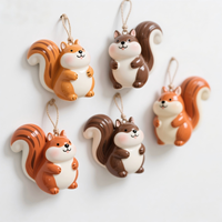 Ornements suspendus en céramique personnalisables de 3-4 pouces en forme d'écureuil, mignons animaux de la forêt en porcelaine, décorations de Noël pour la maison en automne
