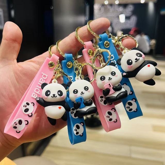 EA-SOURCE ES-KC20 Cartoon Waving Panda Eco-friendly Silicone Keychain Cute Female Couple Bag Pendant Promotional Business Gifts