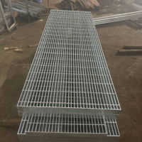 Grille en acier galvanisé durable, robuste, anti-corrosion, pour passerelle extérieure