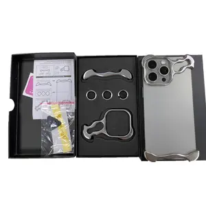 Étui de protection avec coussinets d'angle en métal en forme Housse de protection pour iphone 15 15 Plus 15 Pro 15 Promax Camera protect aluminum Case