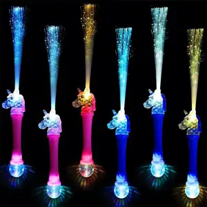 파티 및 홀리데이 키즈 파티 매직 글로우 램프 생일 축하 빛 소품 유니콘 깜박임 Led 광섬유 지팡이
