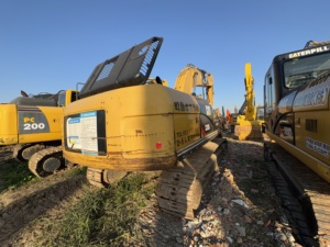 Excavatrice sur chenilles Caterpillar 320D2 d'<span class=keywords><strong>occasion</strong></span> de 20 tonnes avec moteur, pompe et puissance de 112 kW - Product Image 4