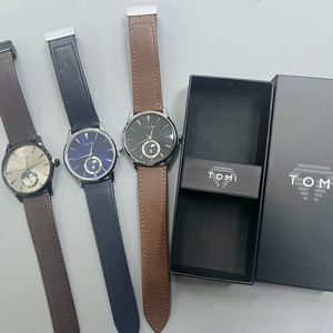 นาฬิกาข้อมือควอตซ์ <span class=keywords><strong>TOMI</strong></span> T024 สำหรับผู้ชาย หน้าปัดสีน้ำเงินลายรัศมีดวงอาทิตย์ พร้อมฟังก์ชั่นแสดงข้างขึ้นข้างแรม สายหนัง เหมาะสำหรับใส่ลำลองหรือธุรกิจ มาพร้อมกล่องของขวัญ - Product Image 6