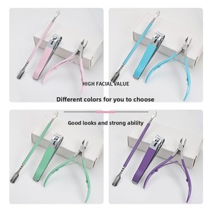 Pince à cuticules professionnelle et <span class=keywords><strong>ciseaux</strong></span> ensemble <span class=keywords><strong>de</strong></span> 3 pièces <span class=keywords><strong>ciseaux</strong></span> <span class=keywords><strong>de</strong></span> manucure pour callosités coupe-ongles Kit <span class=keywords><strong>de</strong></span> poussoir coupe-cuticules - Product Image 1