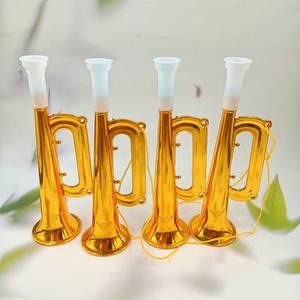 Juguetes de instrumentos musicales, trompeta dorada, accesorios para animar, trompeta de juguete - Product Image 4