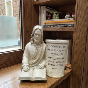 Porte-stylo en résine Jésus - Artisanat religieux en résine pour la décoration chrétienne de la maison et du bureau, vente en gros OEM - Product Image 6