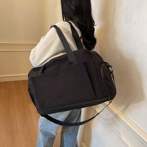 Custom Logo Travel Bags Adjustable Shoulder Strap Duffle Bag Outdoor Travel Business Luggage Bag - Product Image 2