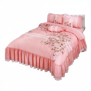 Set Copripiumino Antonietta Matrimoniale con Ricami Floreali Stile Principessa, Set da Letto 7 Pezzi in Poliestere per Tutte le Stagioni - Product Image 1