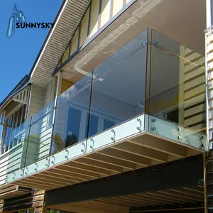 Système de balustrade/garde-corps en verre sans cadre en acier inoxydable Revêtement de sol moderne Maisons dans une villa en Chine Ronde ou carrée