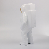 En gros Personnalisé De Haute Qualité Mignon Blanc Spaceman Maison En Céramique Mignon Décor Accessoires D'affichage