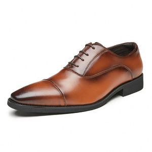 Zapatos de Cuero para Hombre, Estilo Oxford con Triple Junta, Formales, de Suela Suave, con Cordones y Punta en Pico - Product Image 1
