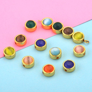 Cuentas Redondas de Acero Inoxidable con Baño de Oro PVD de 18K y Piedra Ojo de Gato para Fabricación de Joyería, Pulseras y Collares |   Hipoalergénico e Impermeable - Product Image 1