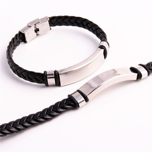 Bracelets pour hommes en <span class=keywords><strong>cuir</strong></span> tressé à la main, style hip-hop <span class=keywords><strong>haut</strong></span> <span class=keywords><strong>de</strong></span> <span class=keywords><strong>gamme</strong></span>, nouveau modèle, avec fermoir simple en acier inoxydable, vente en gros - Product Image 5