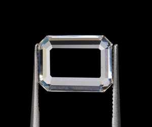 Diamante Cultivado en Laboratorio con Corte Esmeralda de 1.81 CT, 9.3x7.1mm, Certificado IGI, Blanco Transparente, para Anillos de Boda - Product Image 3