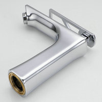 Robinet de salle de bain moderne chromé, à trou unique, avec cartouche céramique et design cascade, robinet de lavabo économe en eau