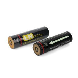 Batería de Iones de Litio 21700 de Diseño Extraíble para Uso Versátil, Capaz de Carga Rápida, 3.7V 4600mAh, Batería de Alta Capacidad para Linterna - Product Image 4