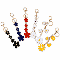 Cadeau porte-clés personnalisé Sac à dos à fleurs pour femmes, breloques, porte-clés en émail, accessoires pour sac à main