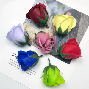 Rosas de Espuma de 7 CM al por Mayor de Fábrica, Hechas <span class=keywords><strong>a</strong></span> Mano, 50 Unidades/Caja, <span class=keywords><strong>Flores</strong></span> Artificiales de 3 Capas, Rosas Decorativas Económicas para el Hogar y Bodas - Product Image 3