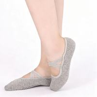 Chaussettes de yoga en coton personnalisées pour fitness, ballet et pilates, respirantes, durables, antidérapantes, avec sangle en X et logo sur le revers