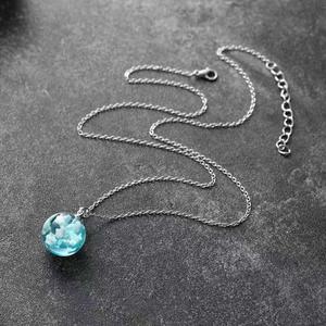 <span class=keywords><strong>Collana</strong></span> Creativa da Donna con Sfera Rotonda in Resina Trasparente, Cristallo, Luna, <span class=keywords><strong>Cielo</strong></span> Blu e Nuvole Bianche - Product Image 3