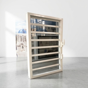 Finestra a Persiana Fissa Ventilata Lukliving con Telaio in Lega di Alluminio e Vetro, Funzione Invisibile, Griglie Moderne a Persiana - Product Image 6