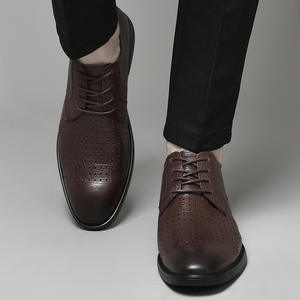 Zapatos de cuero huecos informales de verano para hombre, transpirables, cómodos, con cordones, suela de goma antideslizante - Product Image 4