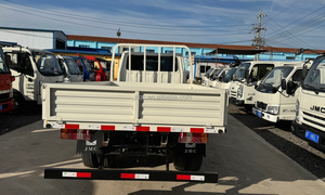 Gebrauchter Doppelkabinen-3,3-Tonnen-Shunda-Leichtlastwagen mit Euro-5-Emission, Flachbett, Doppelkabinensitzen und Dieselmotor - Product Image 4