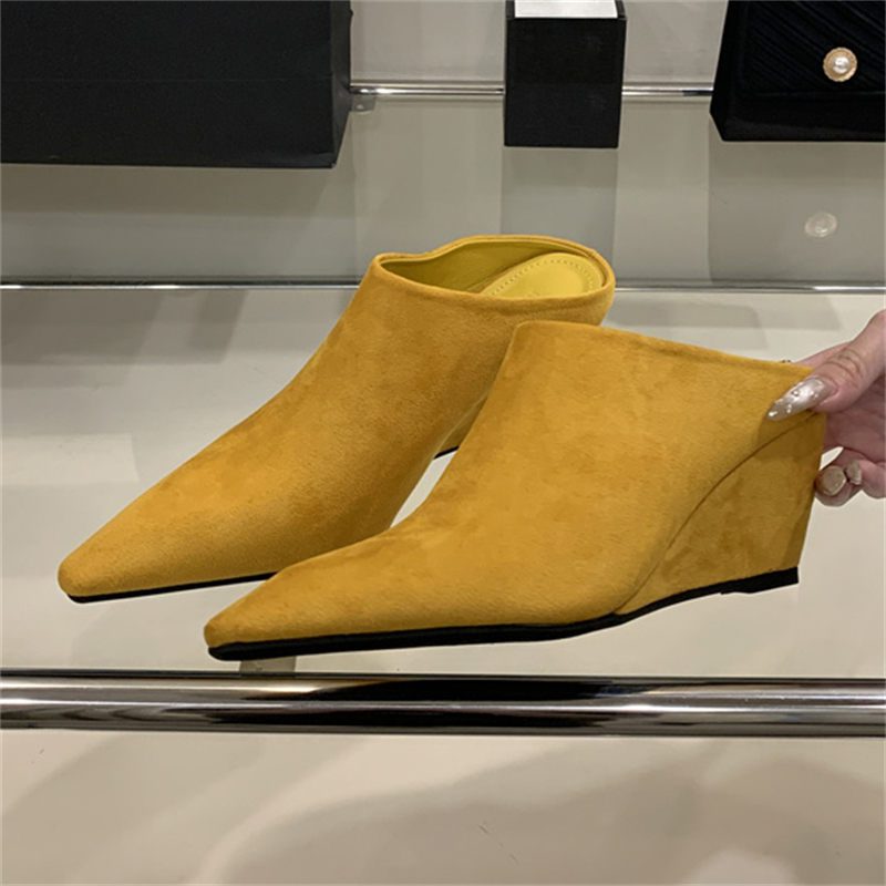 Jaune