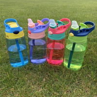 Vente en gros Bouteille d'eau personnalisée pour enfants Cadeaux de rentrée des classes Gobelet d'eau pour enfants Tasse pour enfants personnalisée avec paille