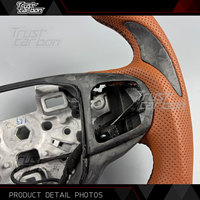 Volante Personalizado de Fibra de Carbono Mate con Empuñaduras de Cuero Marrón para Ford Explorer ST ST-Line King Ranch 2020-2027