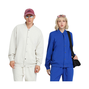 Blouson de baseball vert pour homme avec logo personnalisé, coupe ample, style décontracté, jersey sportif, imprimé patchwork, brodé, à capuche, streetwear éco-responsable - Product Image 1