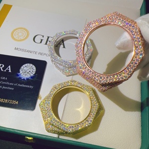 Boîtier de montre en laiton Hip Hop avec lunette en diamant Moissanite VVS certifié GRA GA2100, bijoux fins Hip Hop - Product Image 1