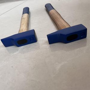 <span class=keywords><strong>Marteau</strong></span> <span class=keywords><strong>menuisier</strong></span> de type français avec manche en <span class=keywords><strong>bois</strong></span> forgeage machiniste <span class=keywords><strong>MARTEAU</strong></span> - Product Image 3