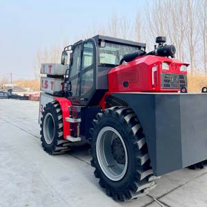 Carretilla elevadora diésel 5T de servicio pesado con protección antivuelco 4x4 Entrega rápida para uso en restaurantes en terrenos accidentados - Product Image 4