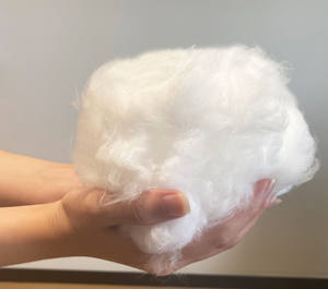 Relleno de <span class=keywords><strong>Fibra</strong></span> de Poliéster al por Mayor, <span class=keywords><strong>Fibra</strong></span> de Silicona <span class=keywords><strong>Hueca</strong></span> Virgen para Rellenar Almohadas y Prendas - Product Image 6