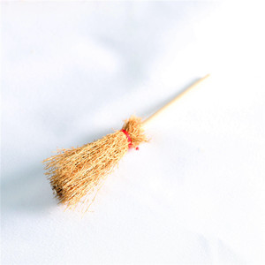 Muñeca y Mini Escoba de Bruja, Adornos Colgantes de Halloween, Modelo de Madera para Manualidades, Juguete para Decoración de Fiestas - Product Image 4