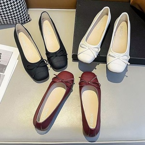 Vente en gros directe usine – Chaussures coréennes en PU souple avec nœud, style printemps, à enfiler, talon carré, dessus en PU, semelle extérieure en caoutchouc - Product Image 5