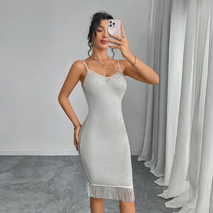 Robe Mi-Longue Grise Moulante à Fines Bretelles pour Femme avec Glands, Qualité Supérieure, Vêtement d'Intérieur ou <span class=keywords><strong>de</strong></span> Soirée Tendance - Product Image 5