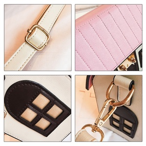 Bolso <span class=keywords><strong>de</strong></span> Mano Tipo Clutch Cruzado <span class=keywords><strong>de</strong></span> Hombro para Mujer con Diseño Divertido, Creativo y Único <span class=keywords><strong>de</strong></span> <span class=keywords><strong>Casa</strong></span> Rosa <span class=keywords><strong>de</strong></span> Dibujos Animados - Product Image 3
