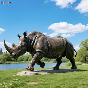 Giardino urbano personalizzato moderno grande bronzo fusione animale scultura a grandezza naturale rinoceronte esecuzione statua in bronzo per arredamento pubblico - Product Image 5