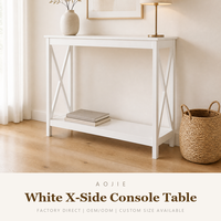 Console moderne en bois blanc avec panneaux latéraux en X et étagère de rangement inférieure pour la décoration de villas, d'hôtels ou de salons